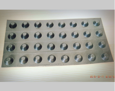 丹东市高密度聚乙烯土工膜蓄排水板 - 厂家